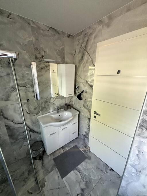Villa Moste 3-Free Parking&Pool, Ev Station Ljubljana Luaran gambar